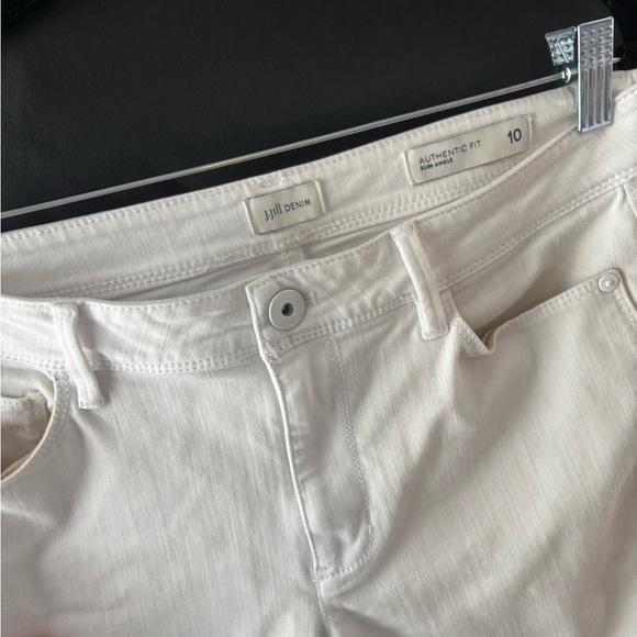 J. Jill White Authentic Fit Slim Ankle Jeans - Picture 3 of 8